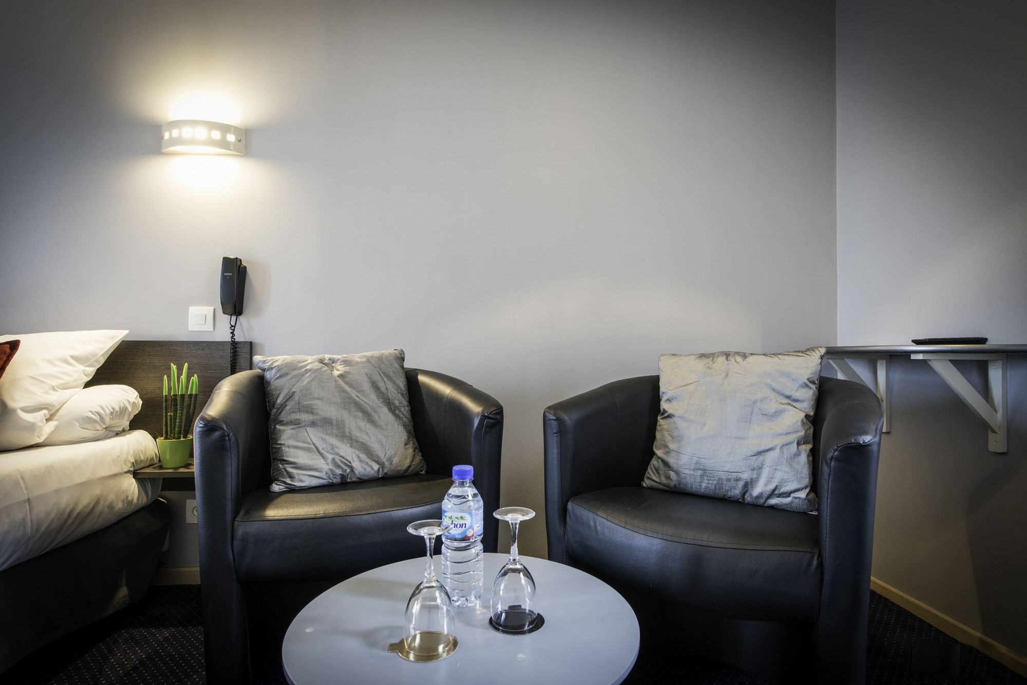 Фото Un Hôtel sur le Port