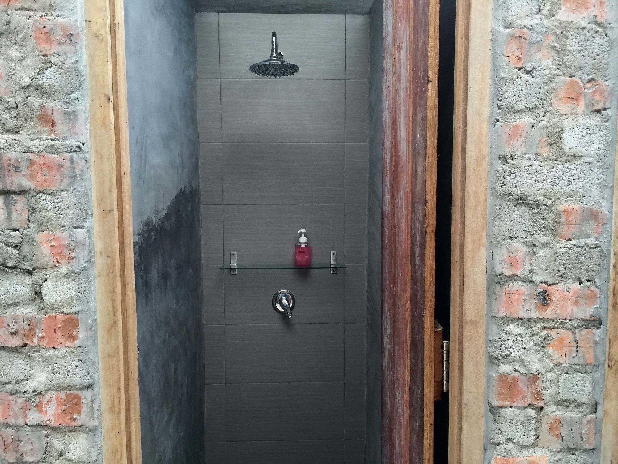 Фото The Frame Guesthouse