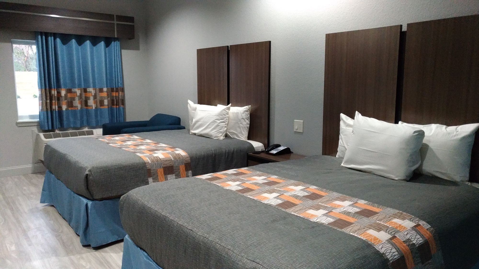 Фото Haven Inn & Suites Downtown Houston