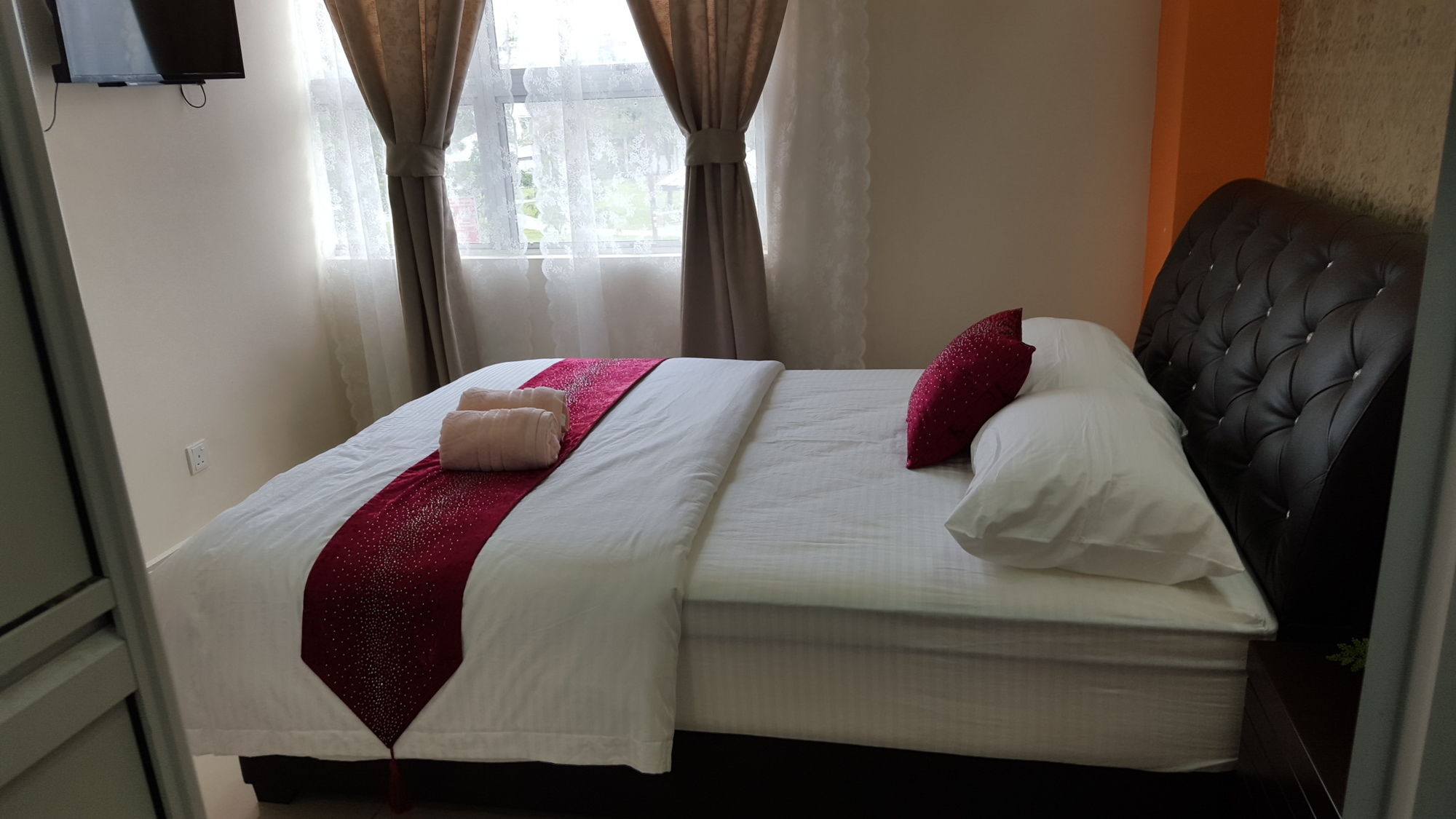 Фото Mimilala Boutique Hotel