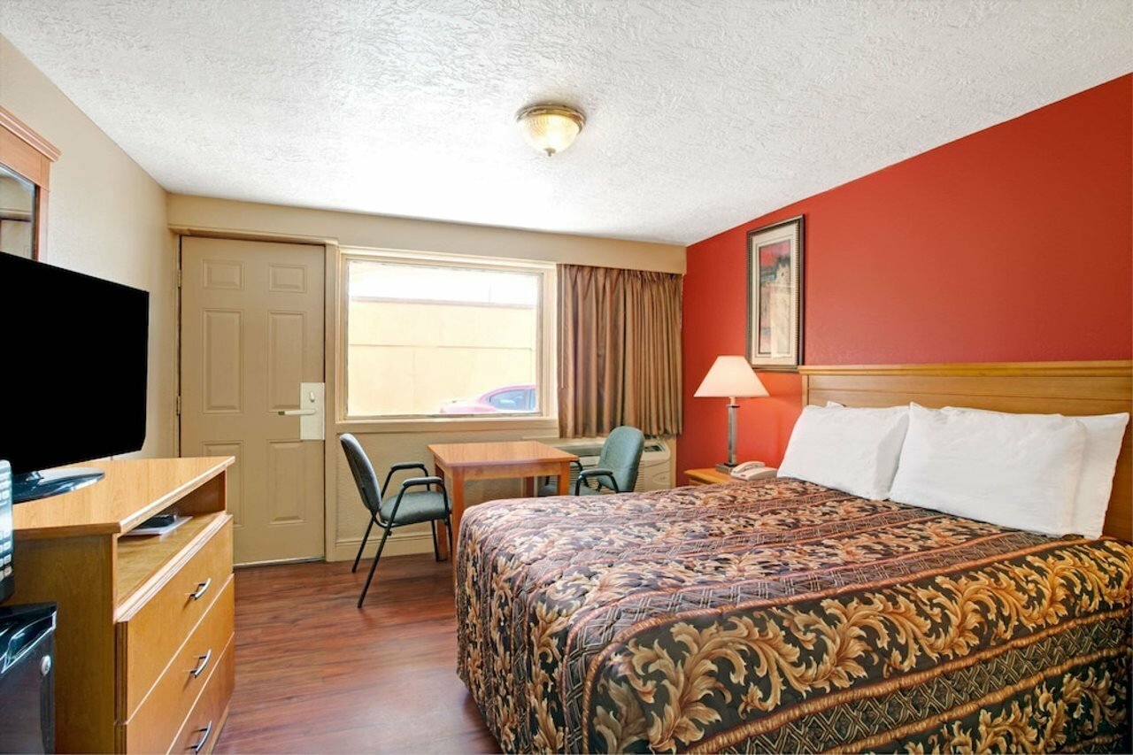 Фото Knights Inn Galveston