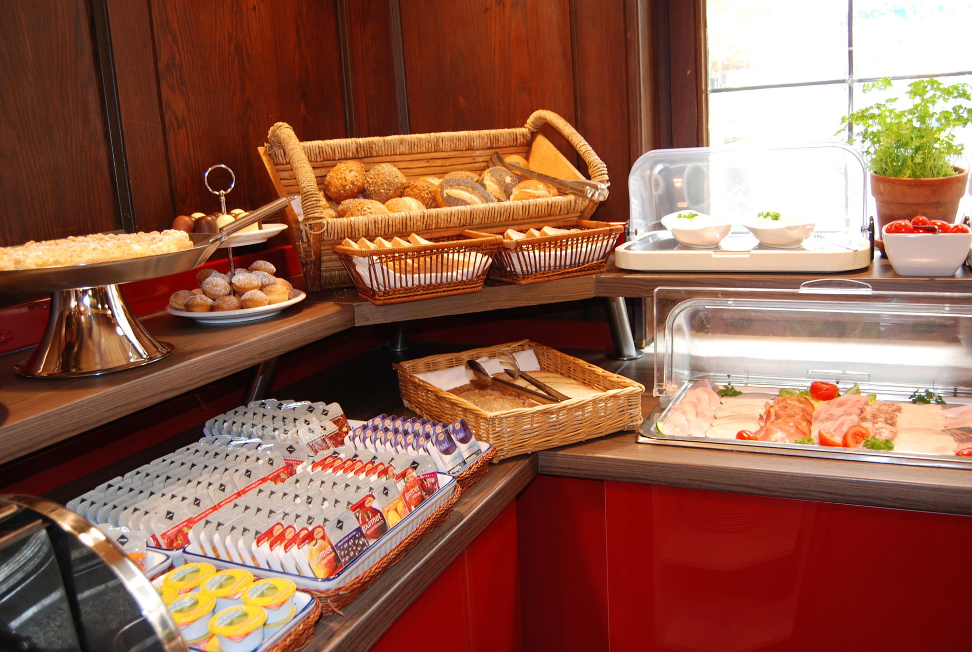 Фото Hotel Alt Deutz City-Messe-Arena