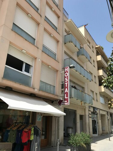 Гостиница Hostal Can Joanet в Камбрильсе