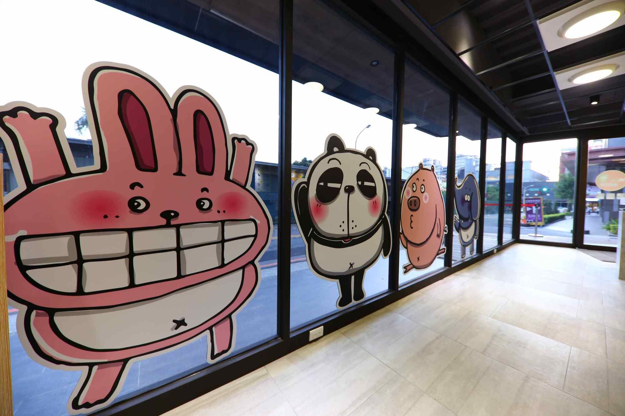 Фото Whoops Hotel