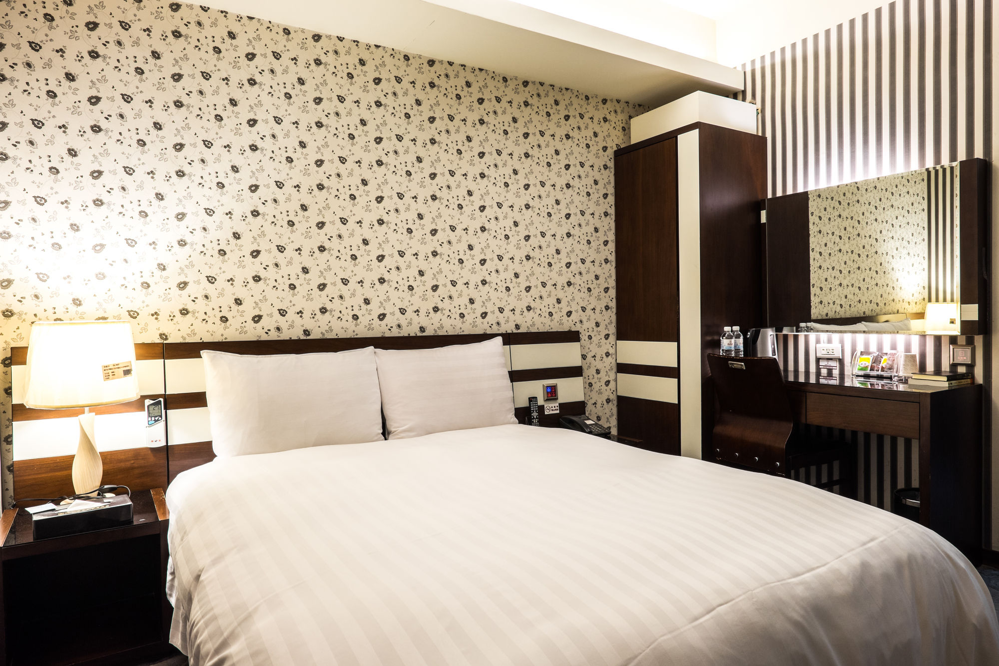 Фото Talmud Hotel Gongyuan