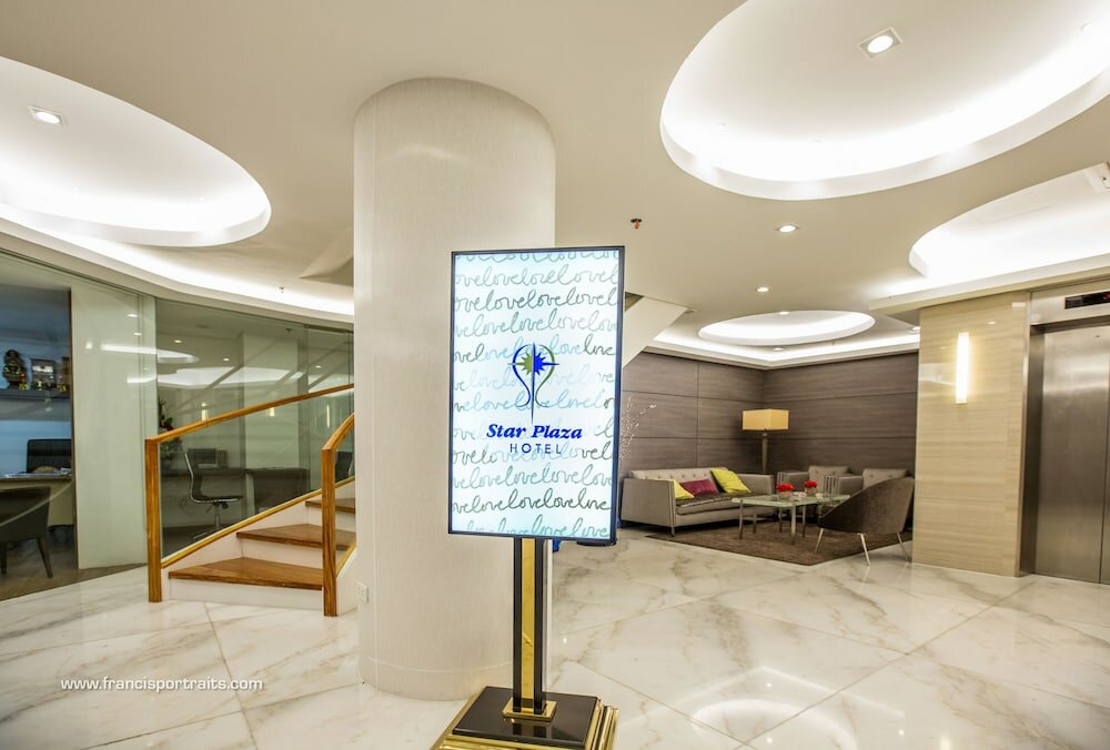 Фото Star Plaza Hotel