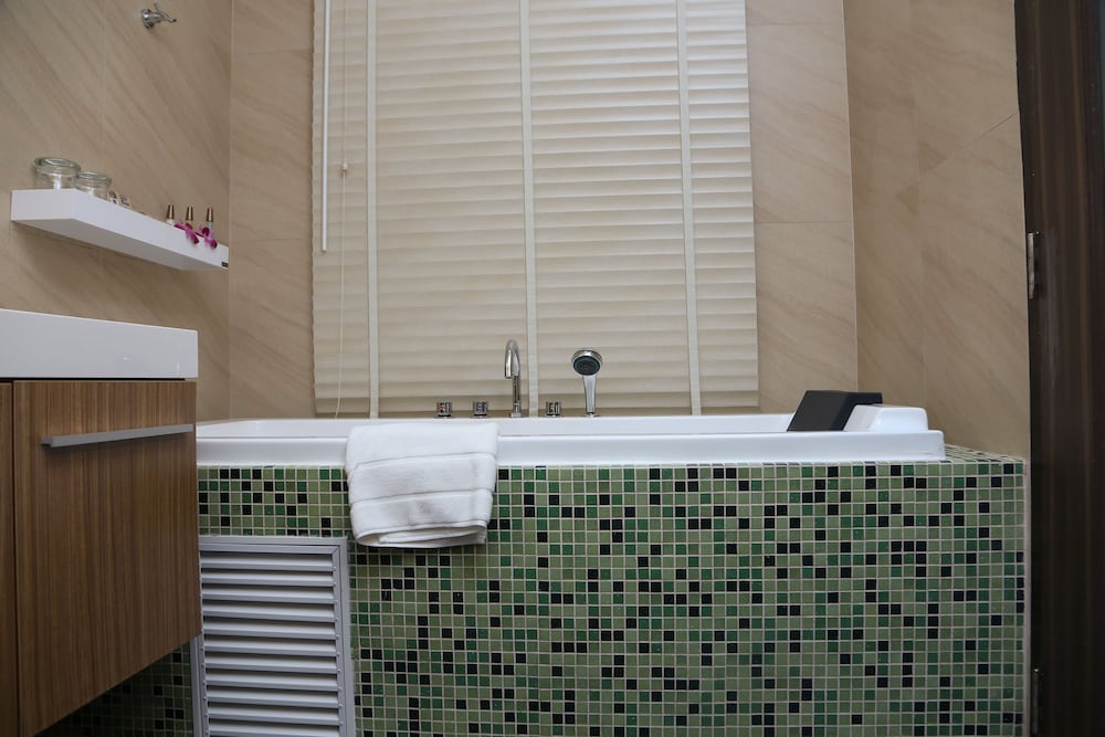 Фото Woraburi Pattaya Resort & SPA