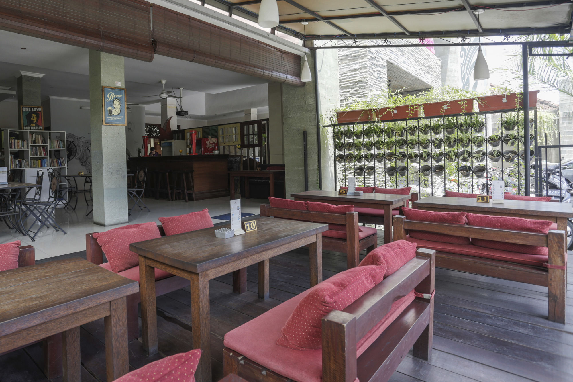 Фото Puri Mango Hotel