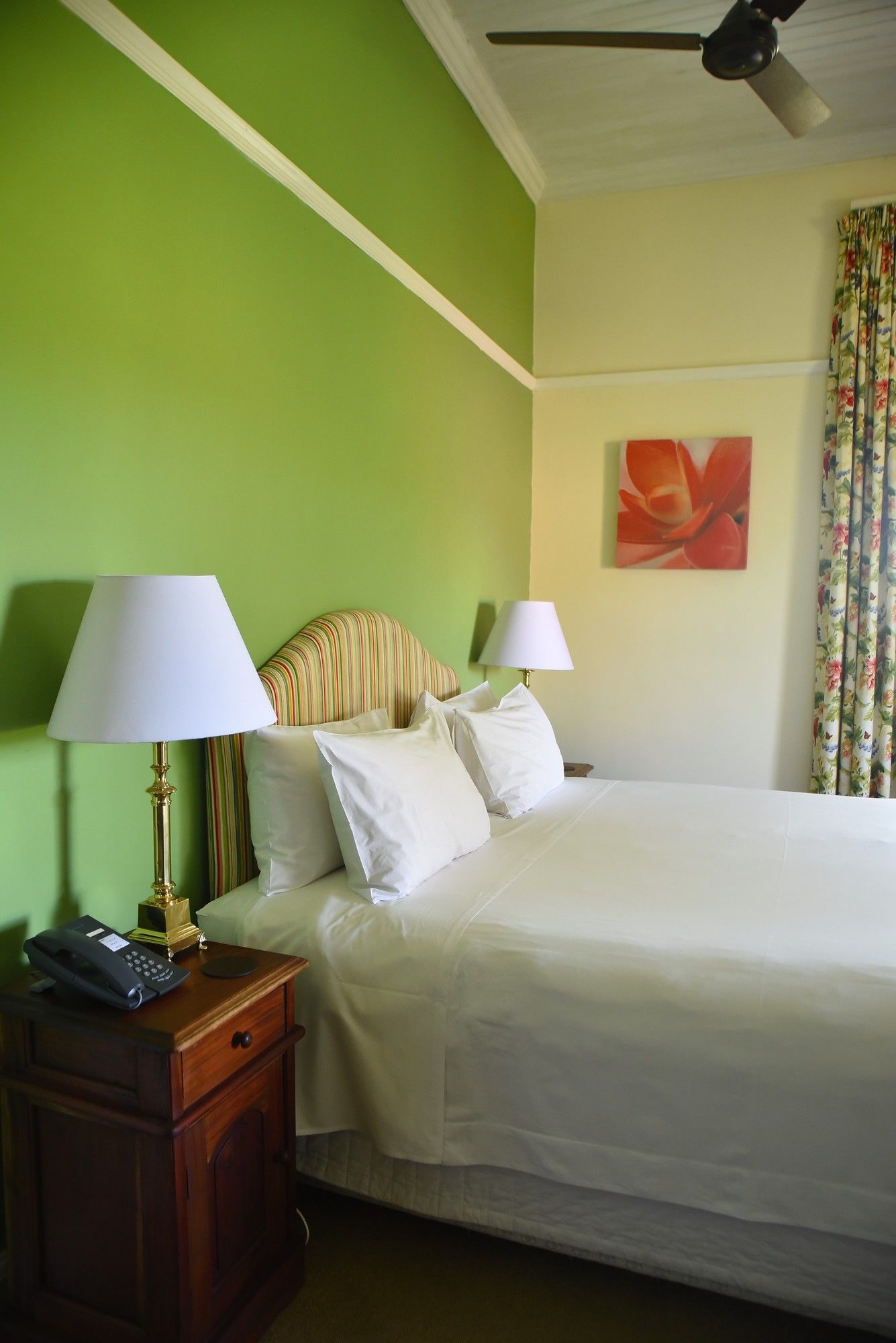 Фото Medindi Manor