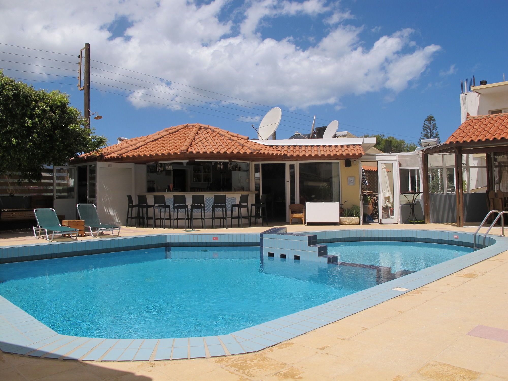 Фото Albatross Studios & Apartments