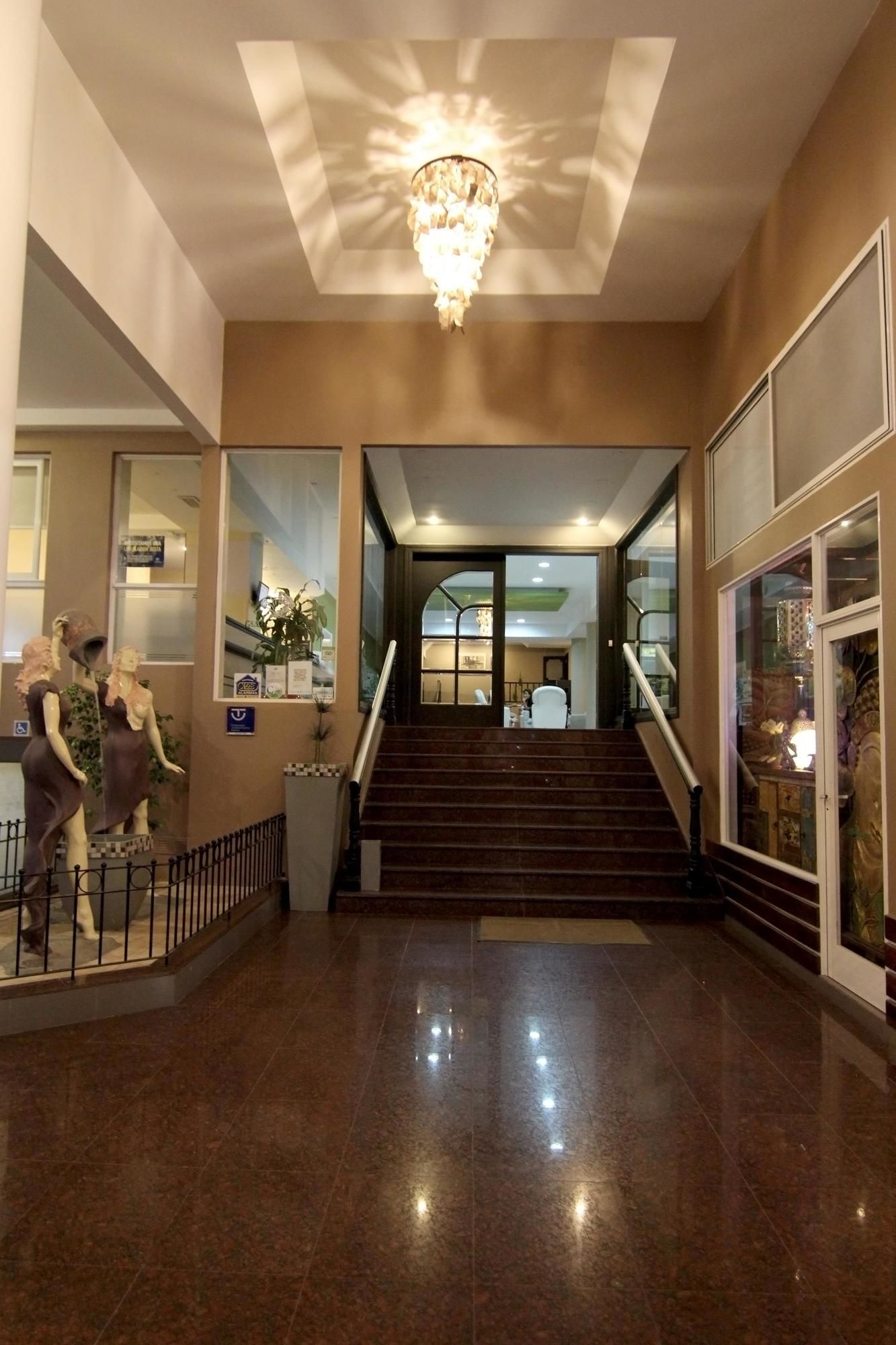 Фото отеля 4