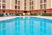 Фото Holiday Inn Express Memphis Medical Center Midtown, an Ihg Hotel