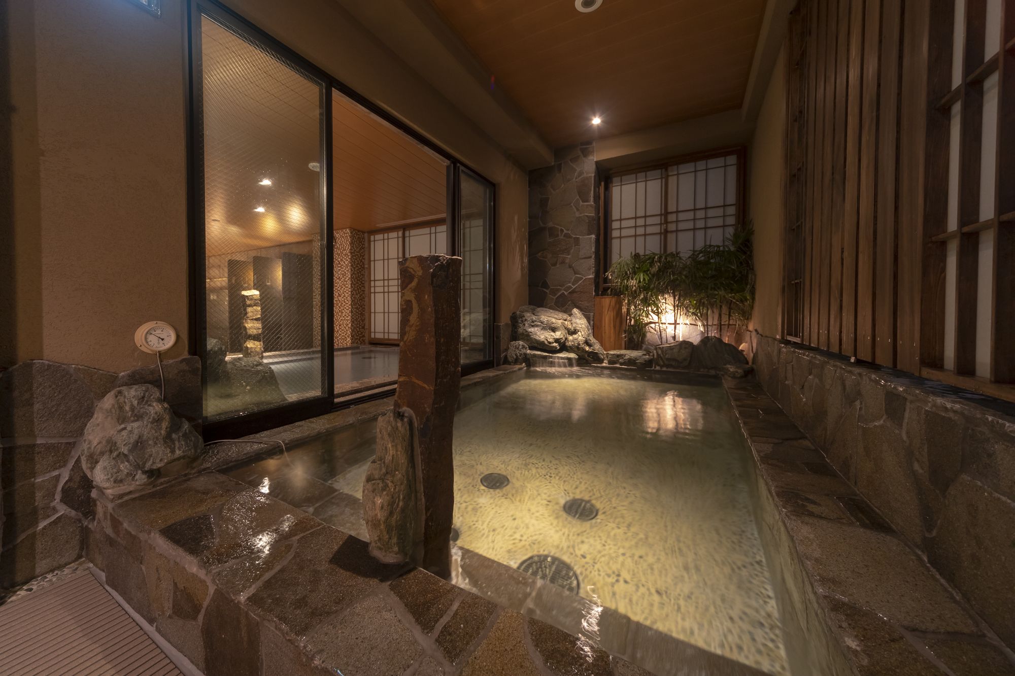 Фото Dormy Inn Premium Osaka Kitahama Hot Springs