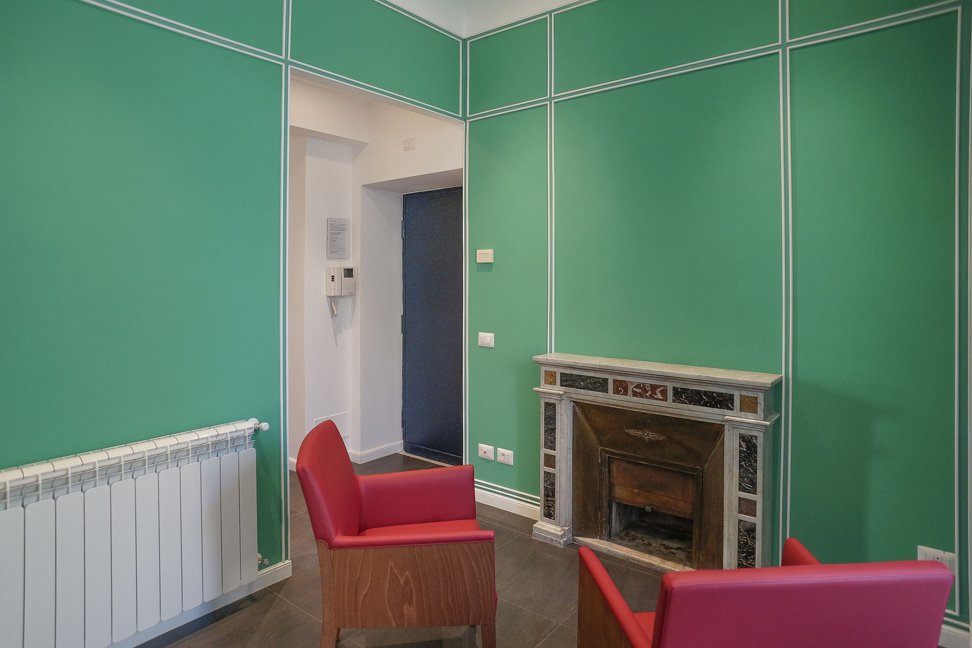 Фото Les Diamants Spanish Steps Suite