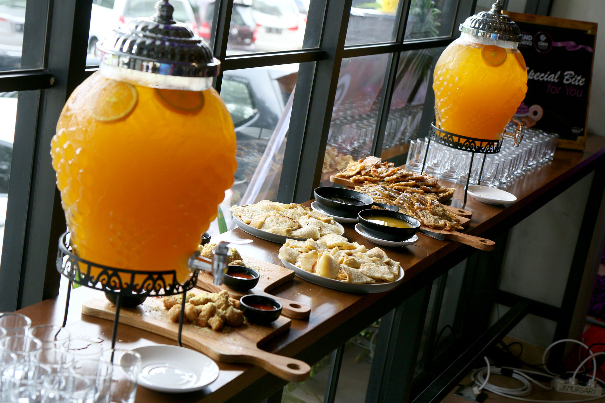 Фото Cleo Hotel Jemursari