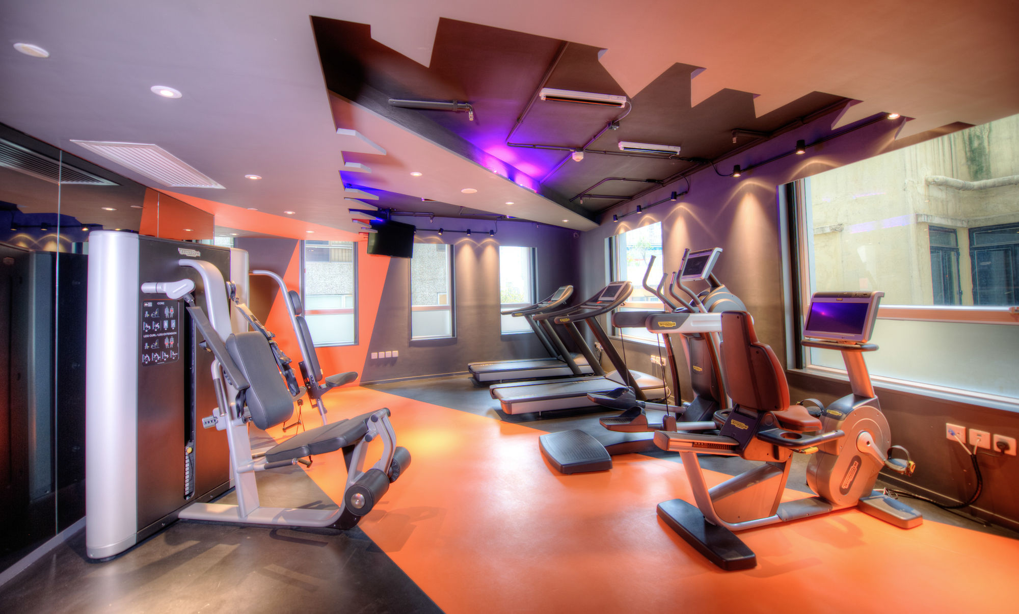 Фото Madera Hollywood