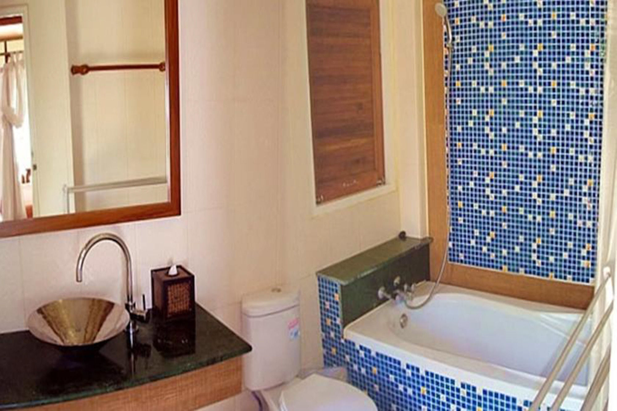 Фото Coconut Beach Resort