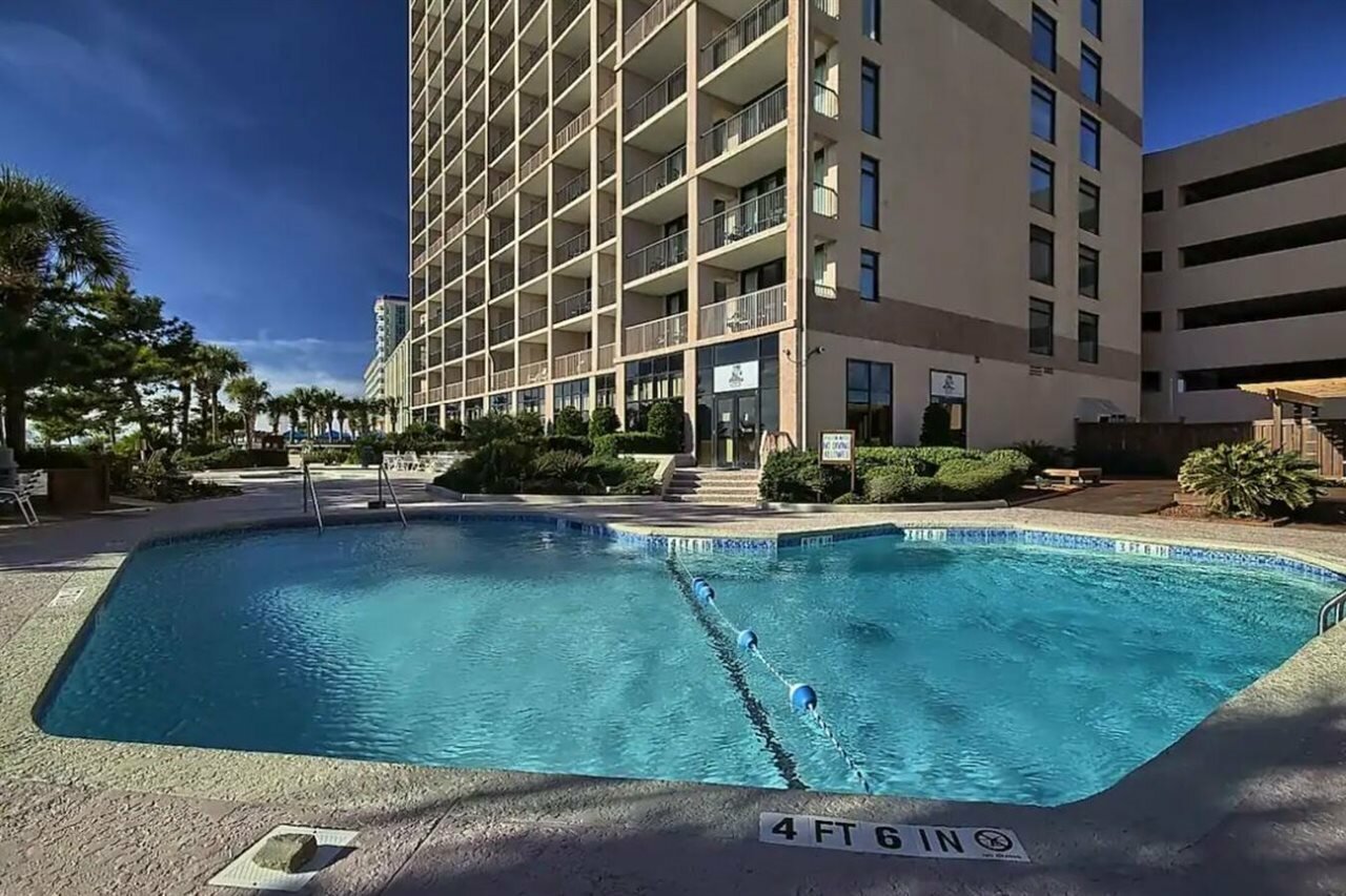 Фото Beach Colony Resort