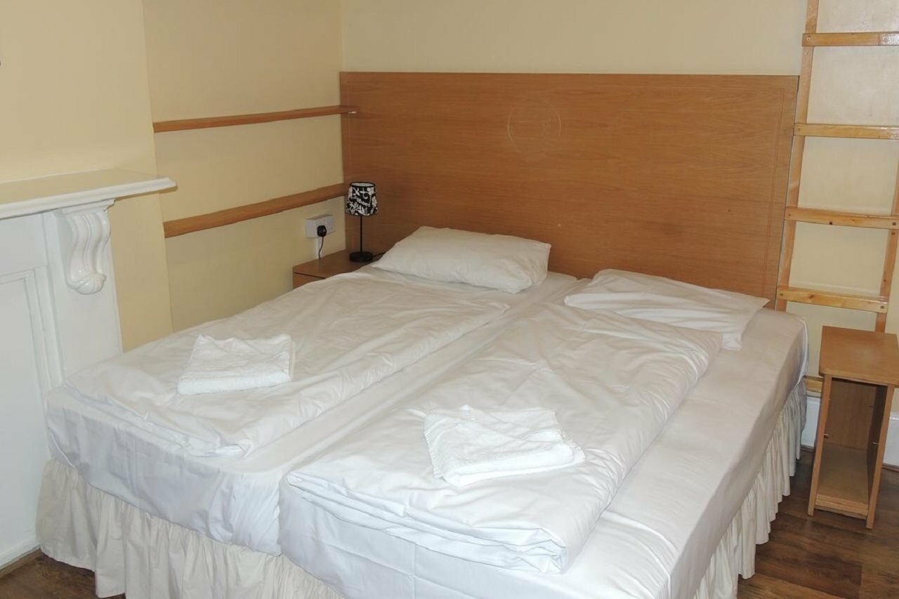 Фото Dolphin Inn