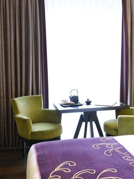 Фото Eastwest Hotel