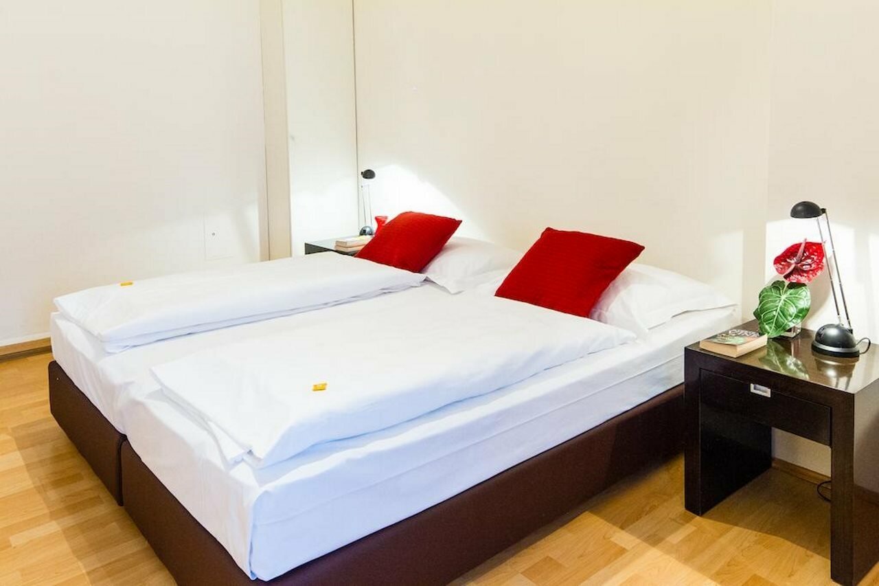 Фото The Levante Rathaus Apartments