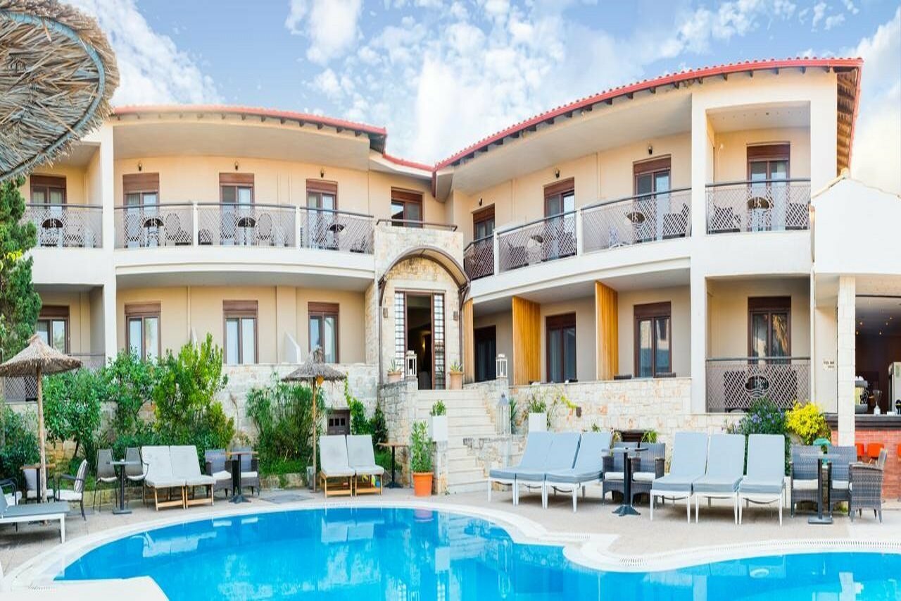 Фото Stamos Hotel