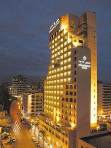 Гостиница Ramada Plaza by Wyndham Beirut Raouche