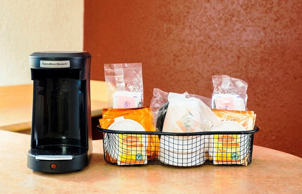 Фото Red Roof Inn Detroit - Warren