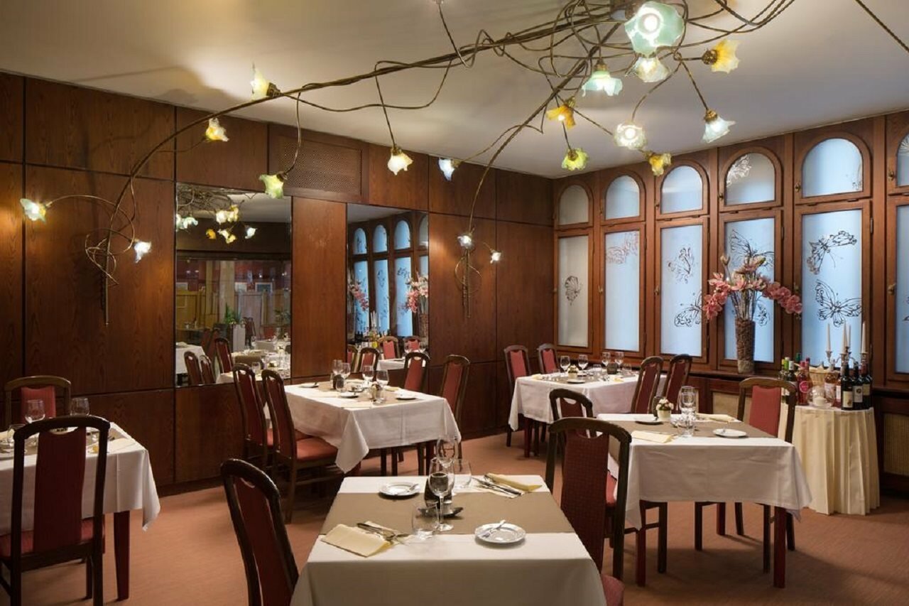 Фото Hotel Benczur