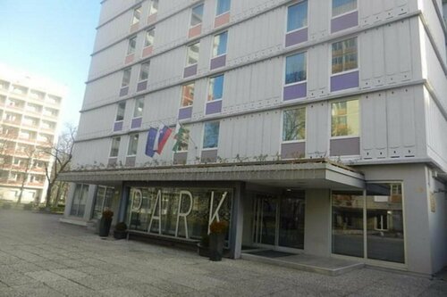 Внешний вид отеля B&b Hotel Ljubljana Park в Любляне, фото 1