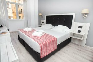 Гостиница Soho Bahía Málaga