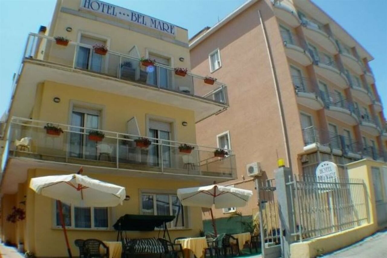 Фото отеля 3