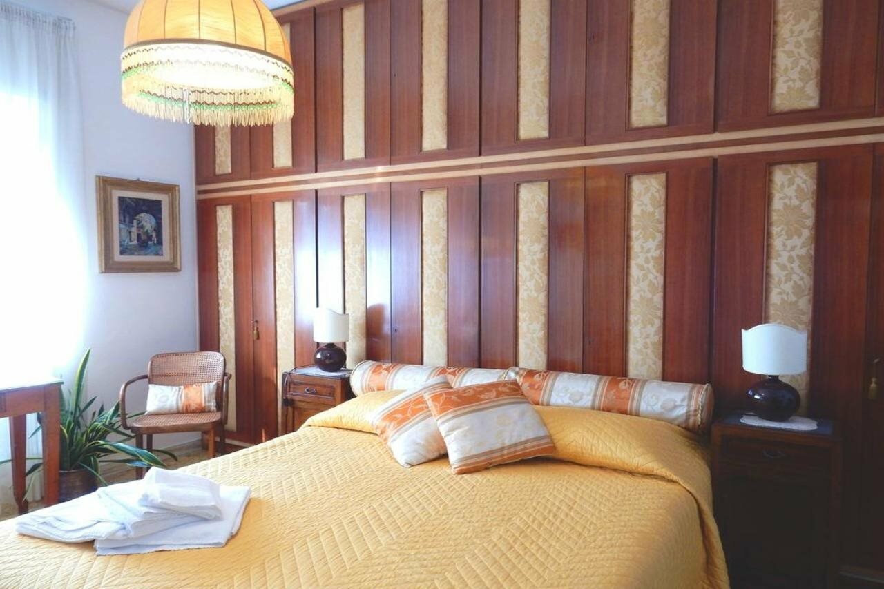 Фото Romulus Rex Bed And Breakfast