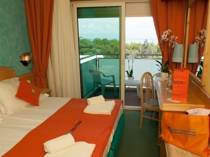 Фото International Beach Hotel