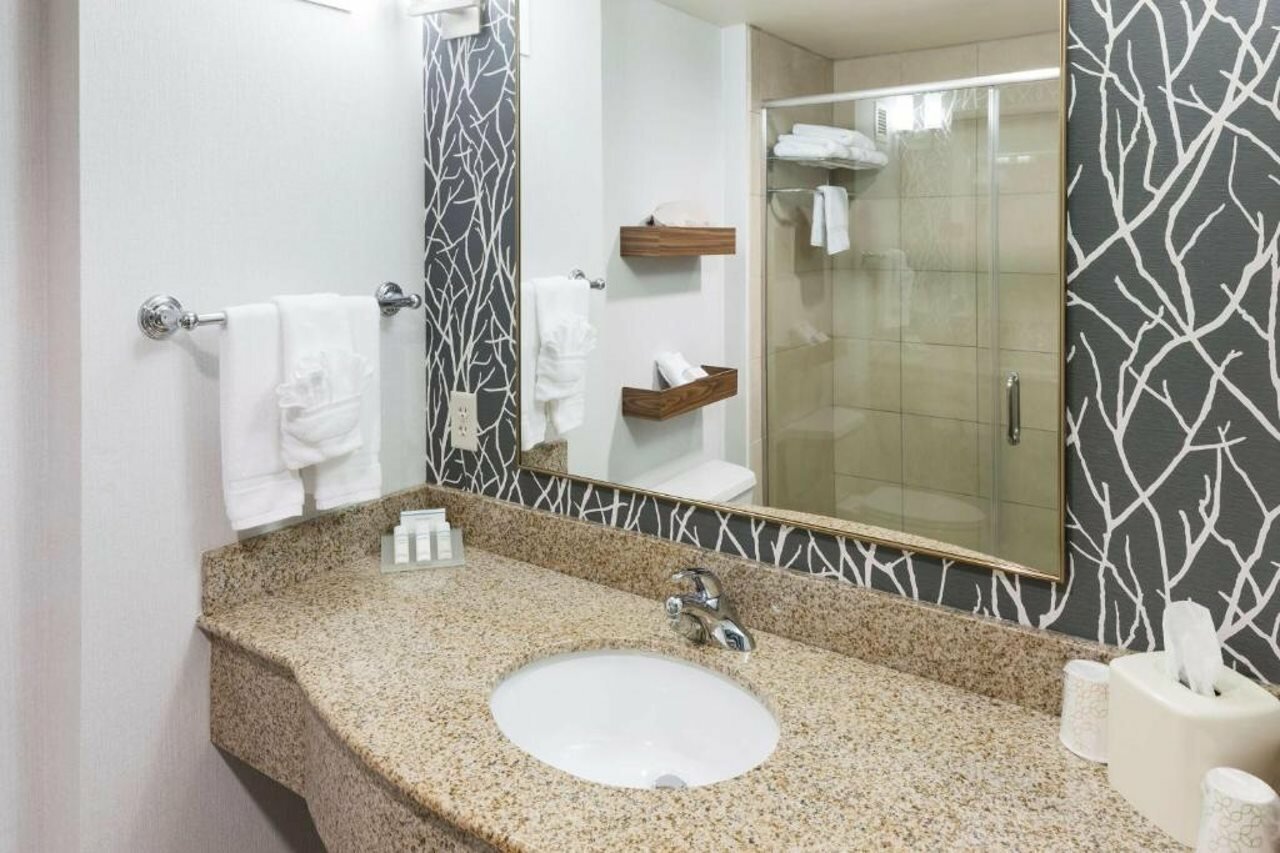 Фото Hilton Garden Inn Austin North