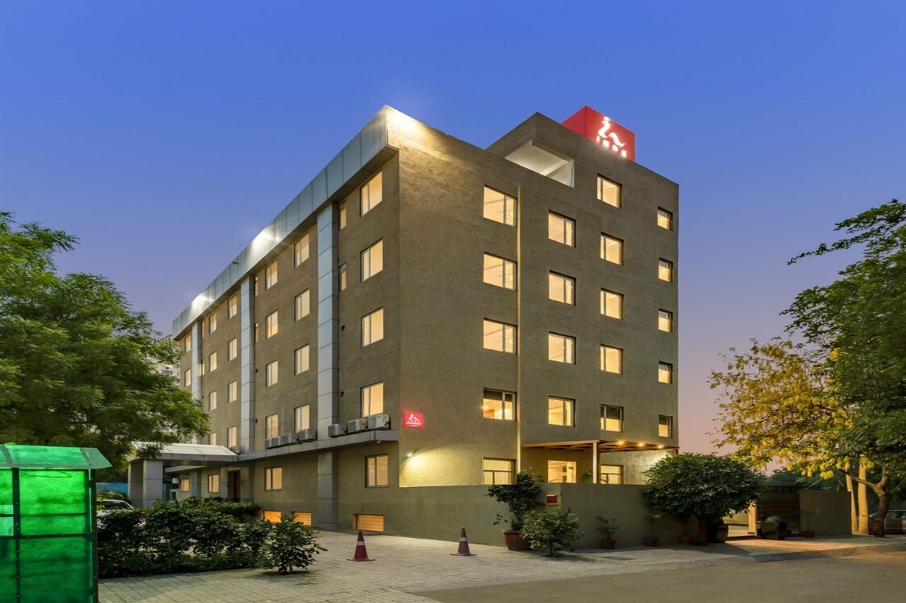 Фото отеля 1