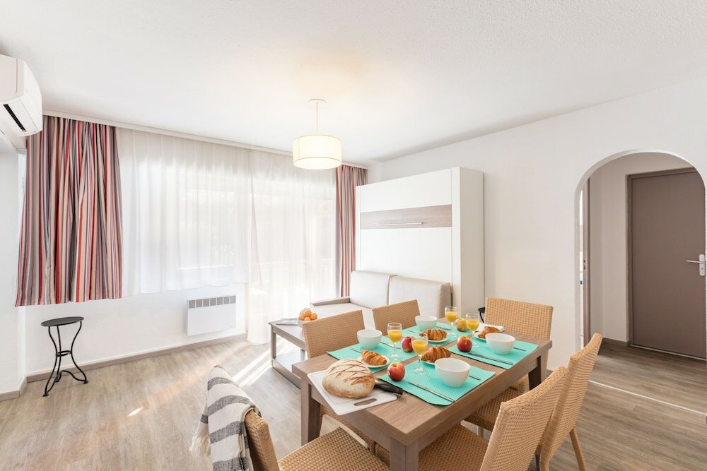 Фото Pierre & Vacances Résidence Les Platanes