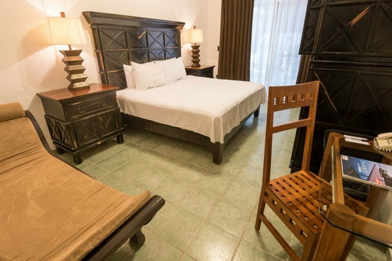 Фото Hacienda Paradise Hotel by Hospitality Wellbeing