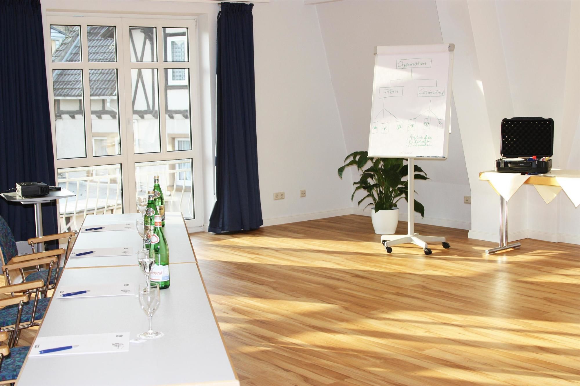 Фото Best Western Wein-Und Parkhotel Nierstein