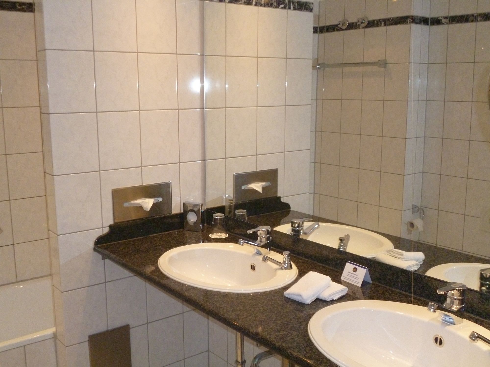 Фото Best Western Wein-Und Parkhotel Nierstein