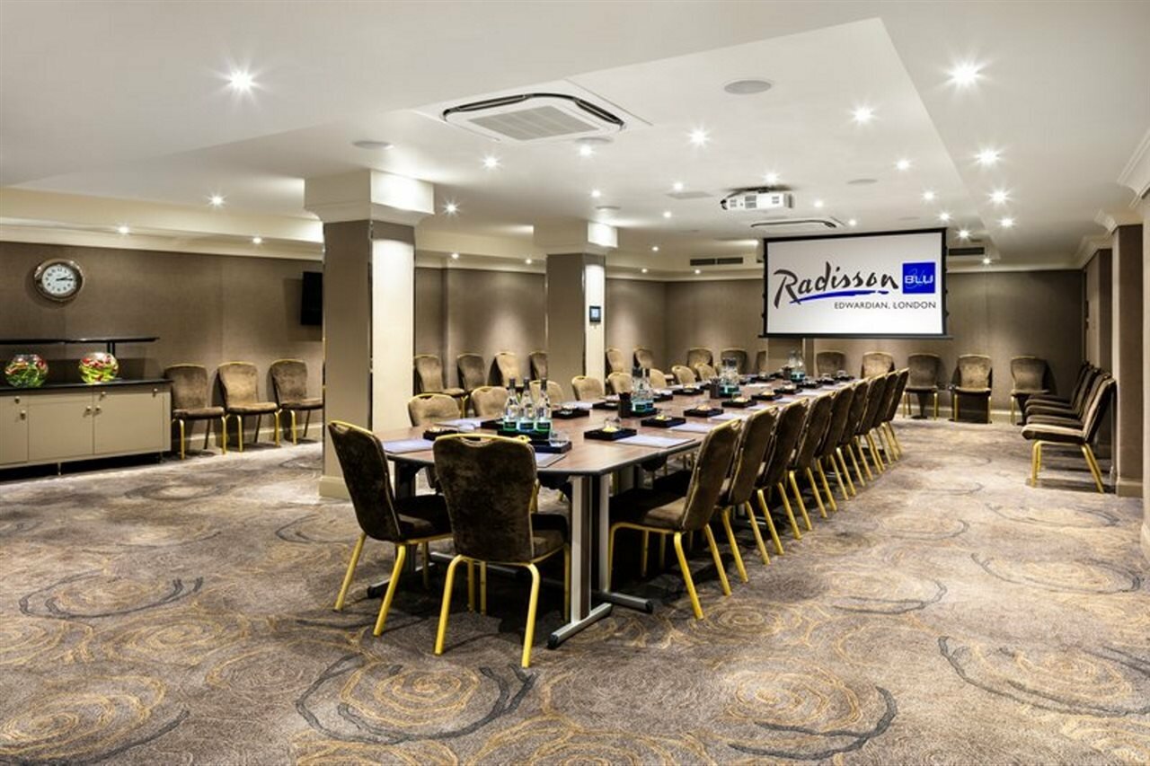 Фото Radisson Blu Hotel, London Tottenham Court Road