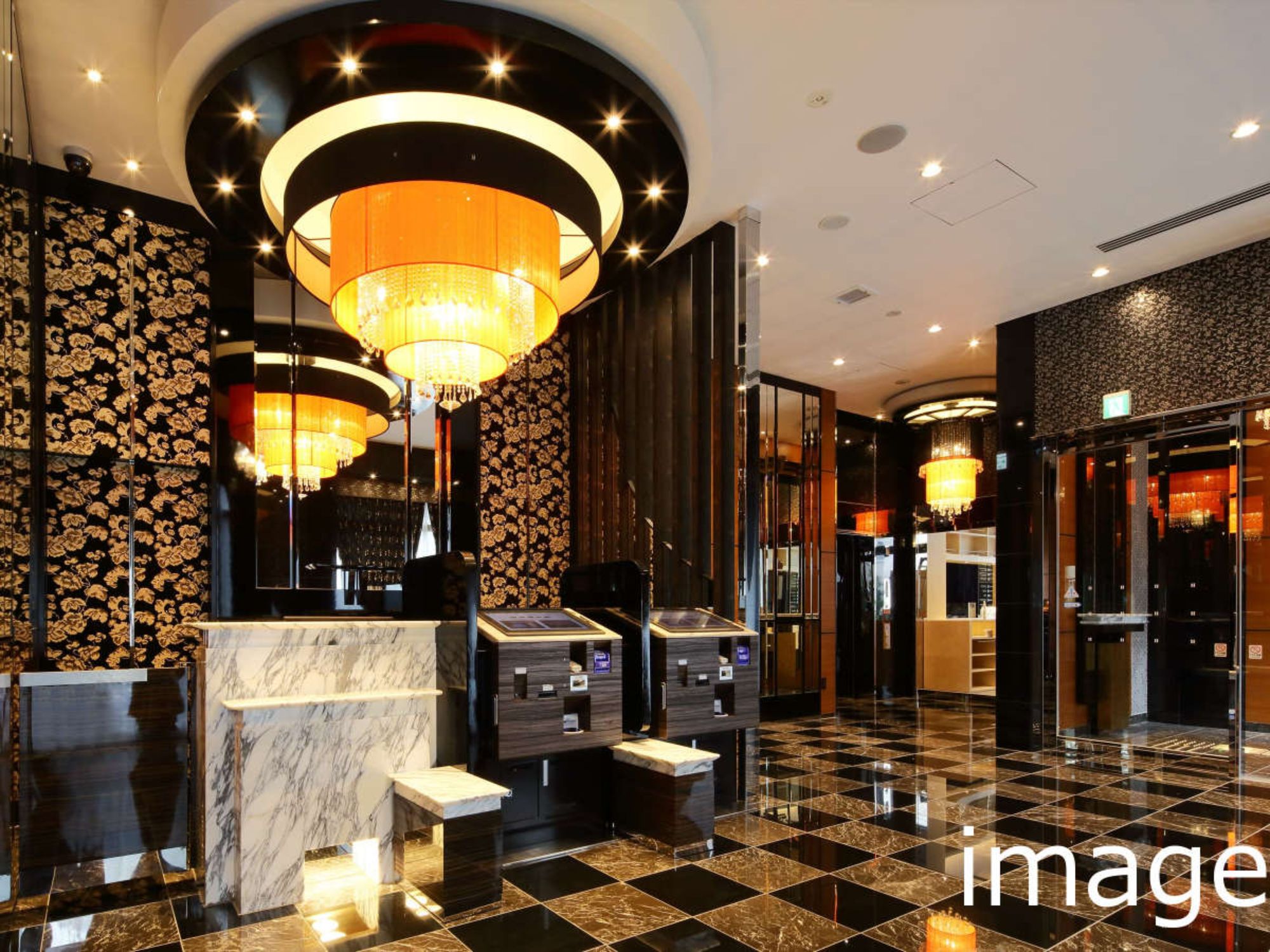 Фото Apa Hotel Higashi Umeda Minami Morimachi Ekimae