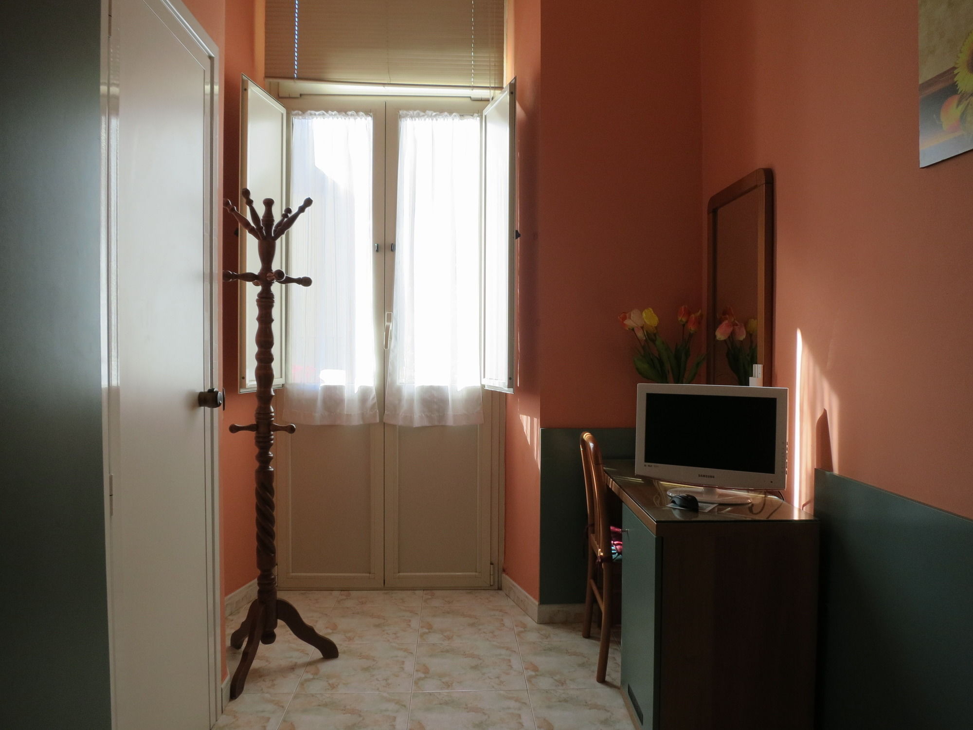 Фото Hotel Katty