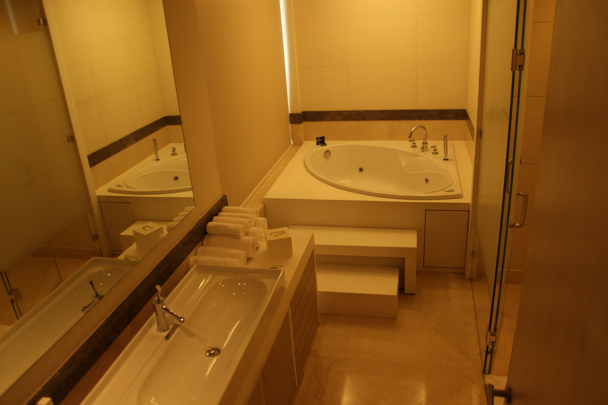 Фото Clarens Hotel