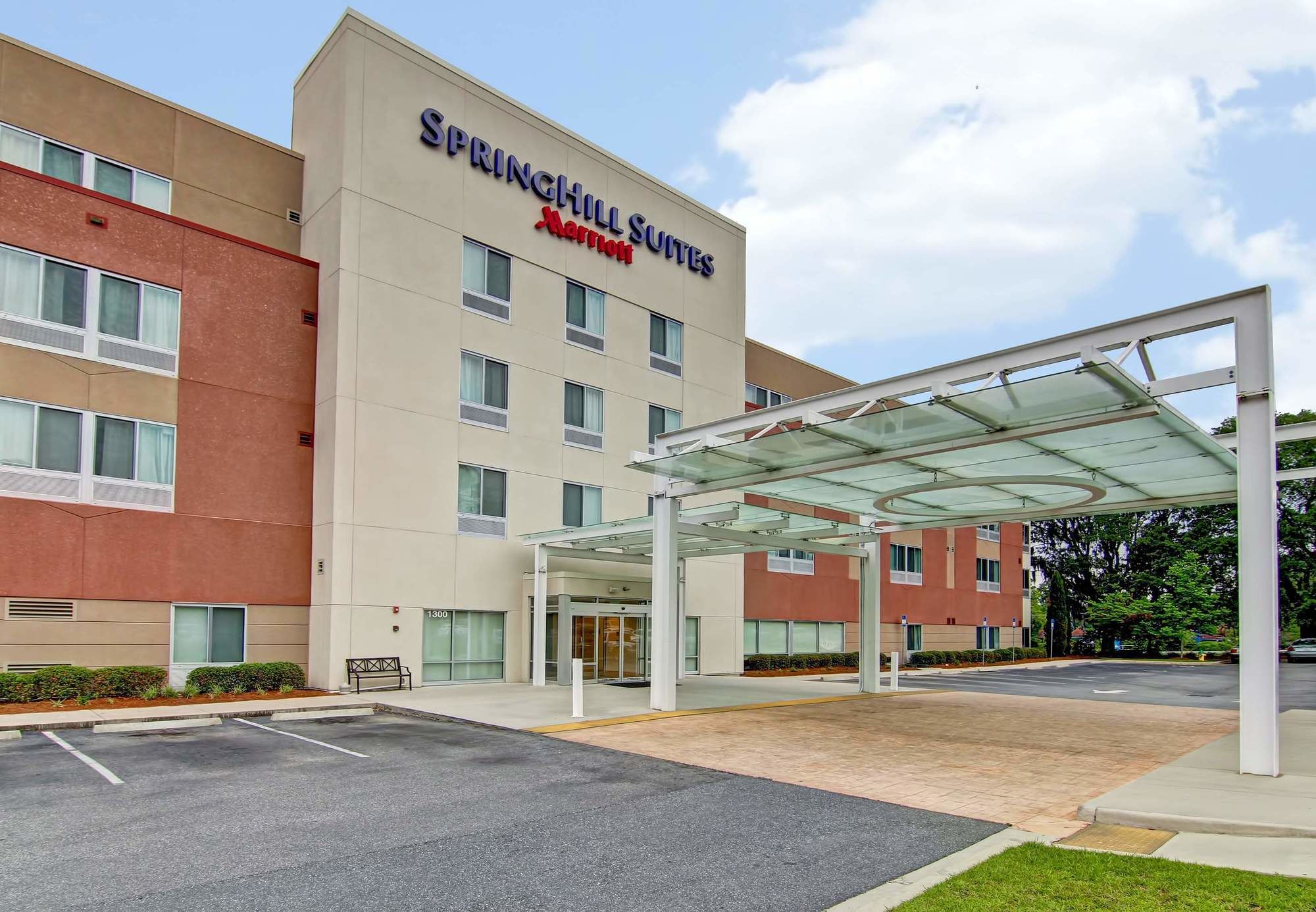 Фото SpringHill Suites Tallahassee Central