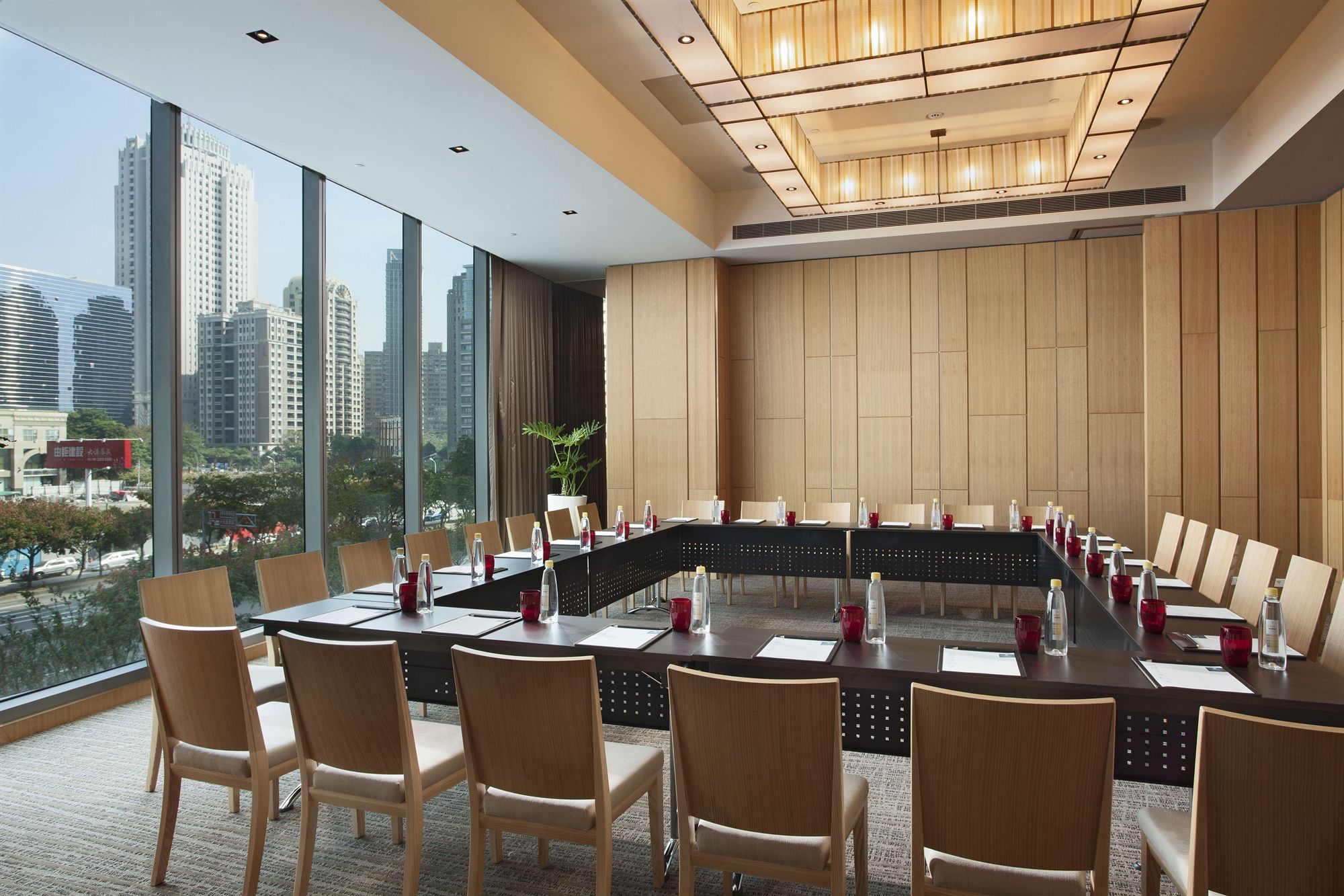 Фото Millennium Hotel Taichung