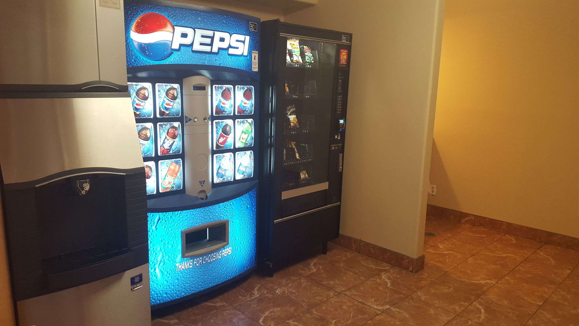 Фото Travelodge by Wyndham Regina