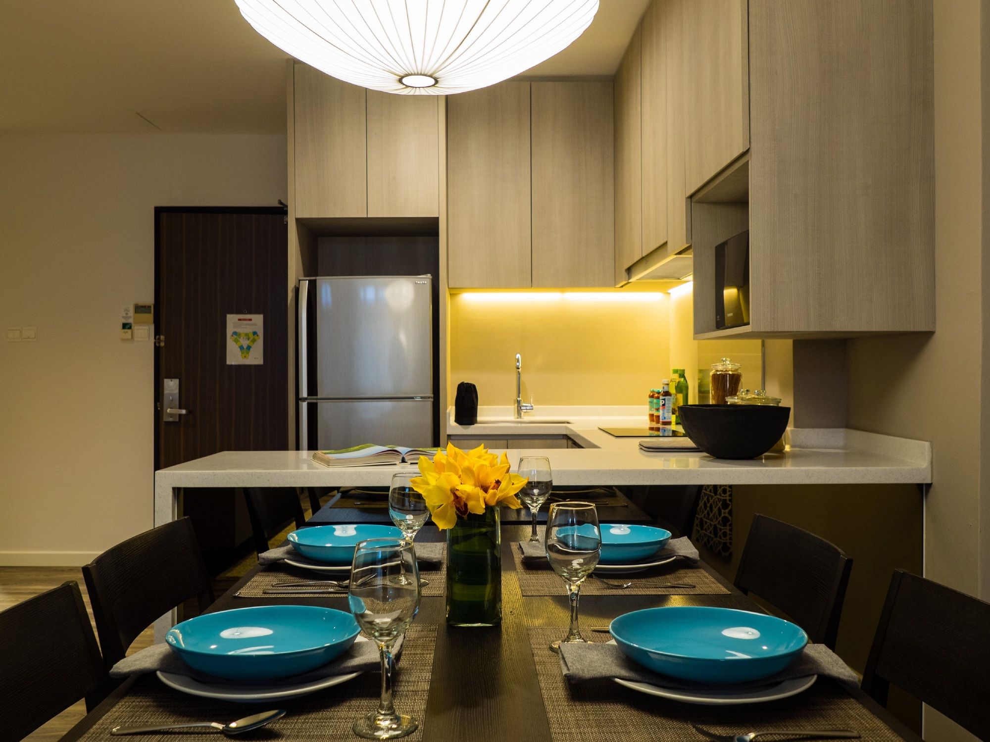 Фото Parkroyal Serviced Suites Singapore