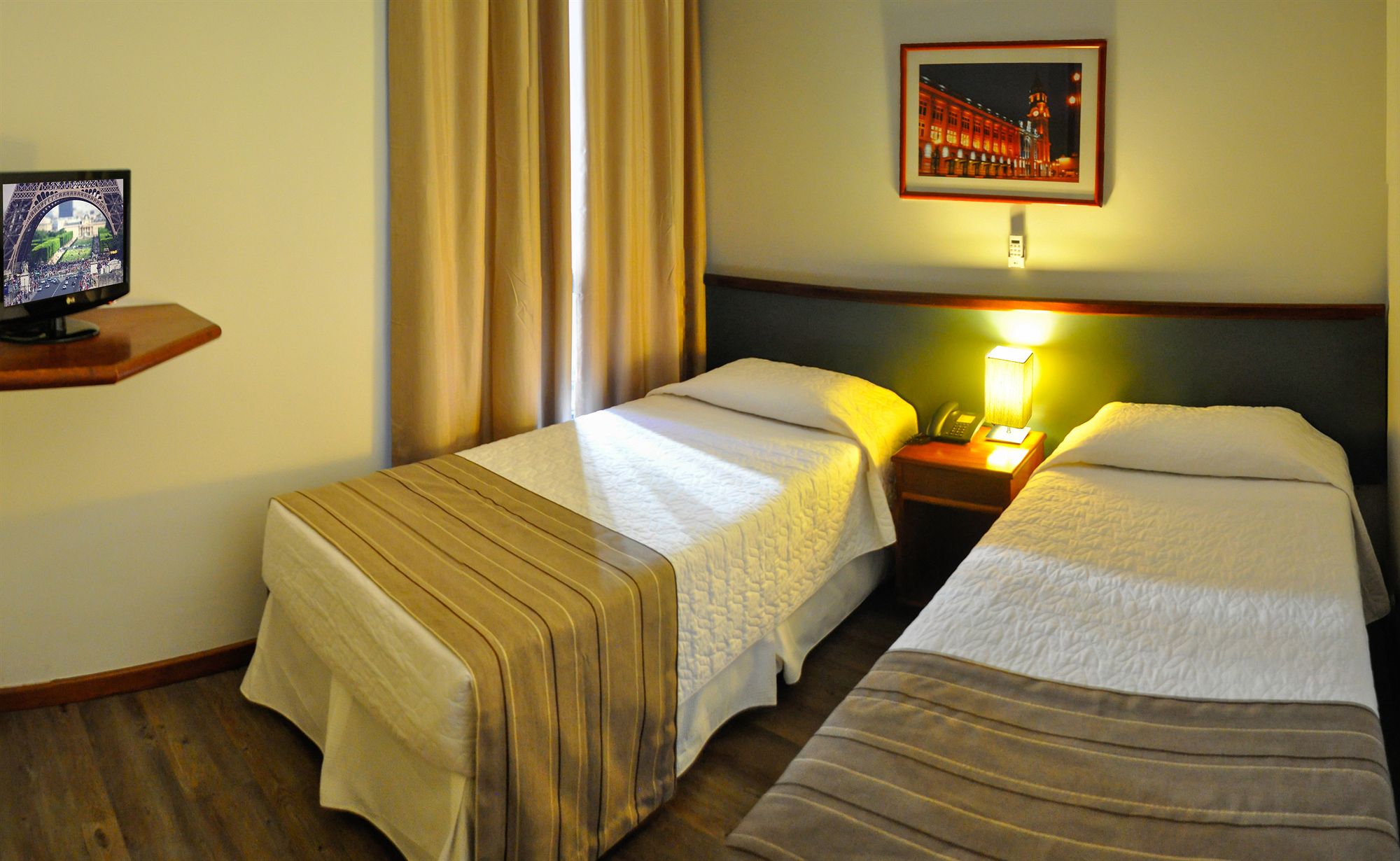 Фото Hotel Massis