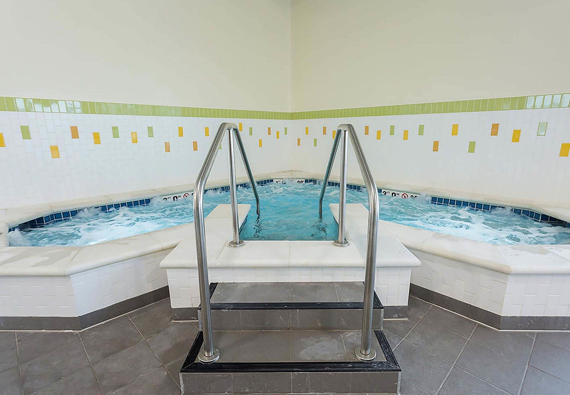 Фото Fairfield Inn & Suites Jamestown